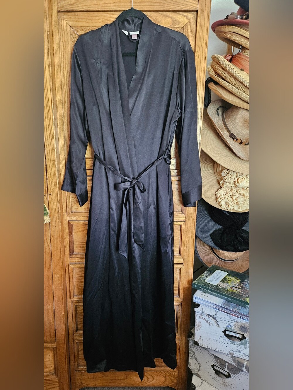 Vintage Y2K Victoria's Secret Full Length Robe & Night (Set) Black 100% Silk NWT